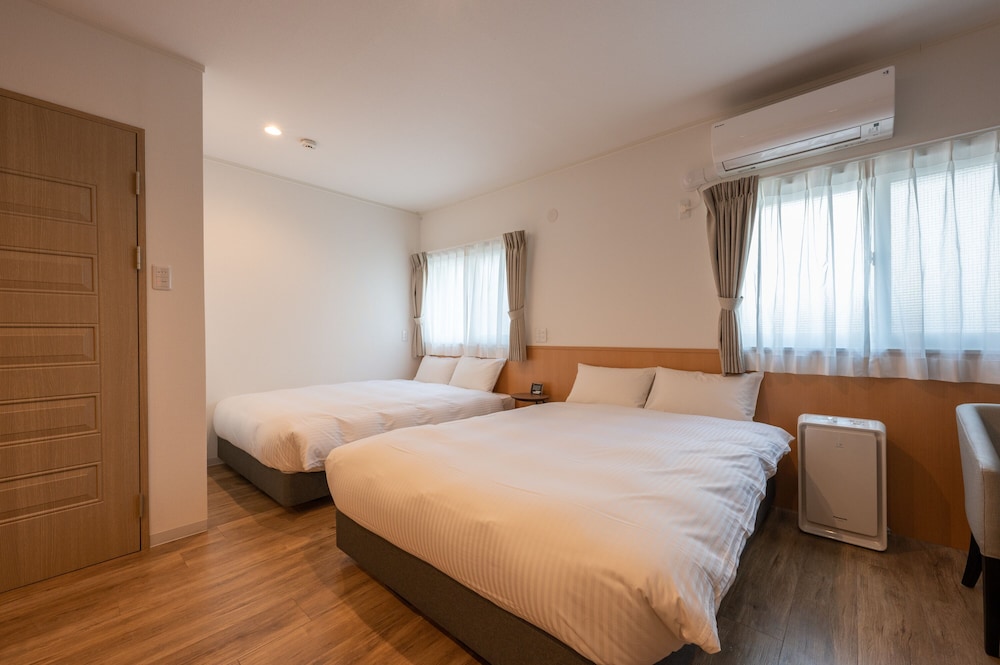 Deluxe Twin Room (check-in is not available after 11PM) - Photo 5