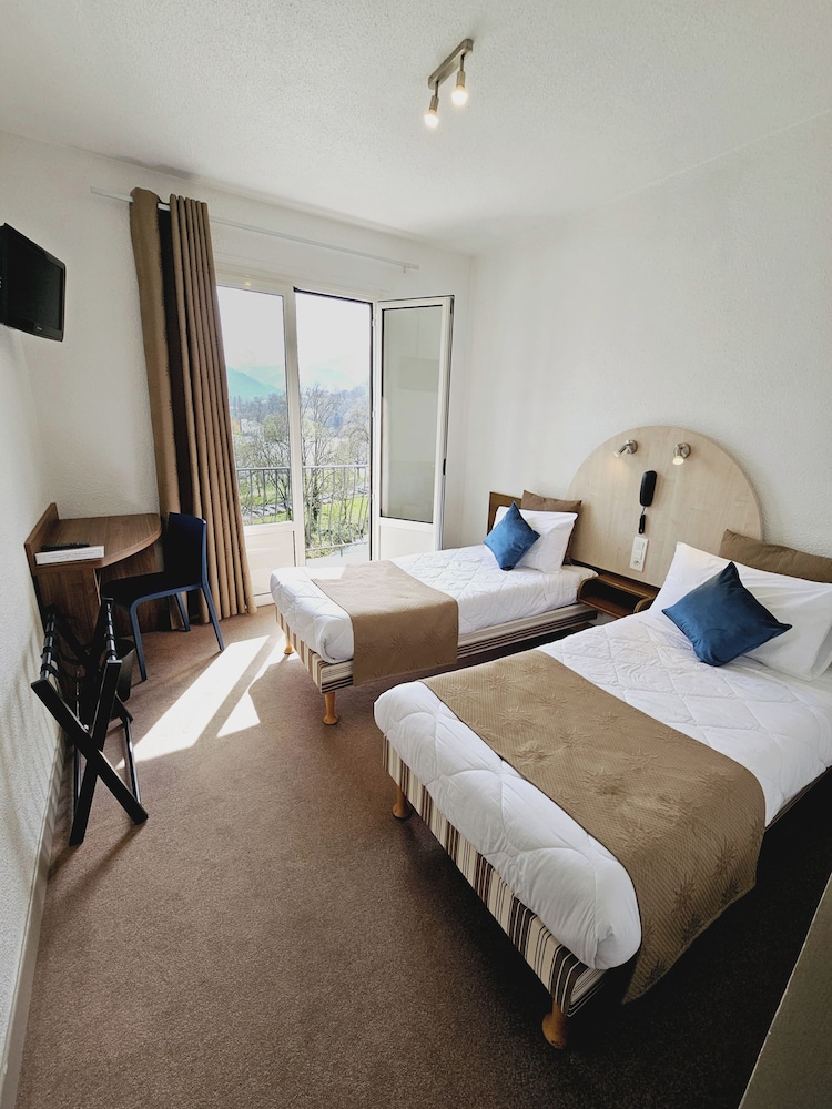 Classic Twin Room, 2 Twin Beds, Mountain View - Photo 5