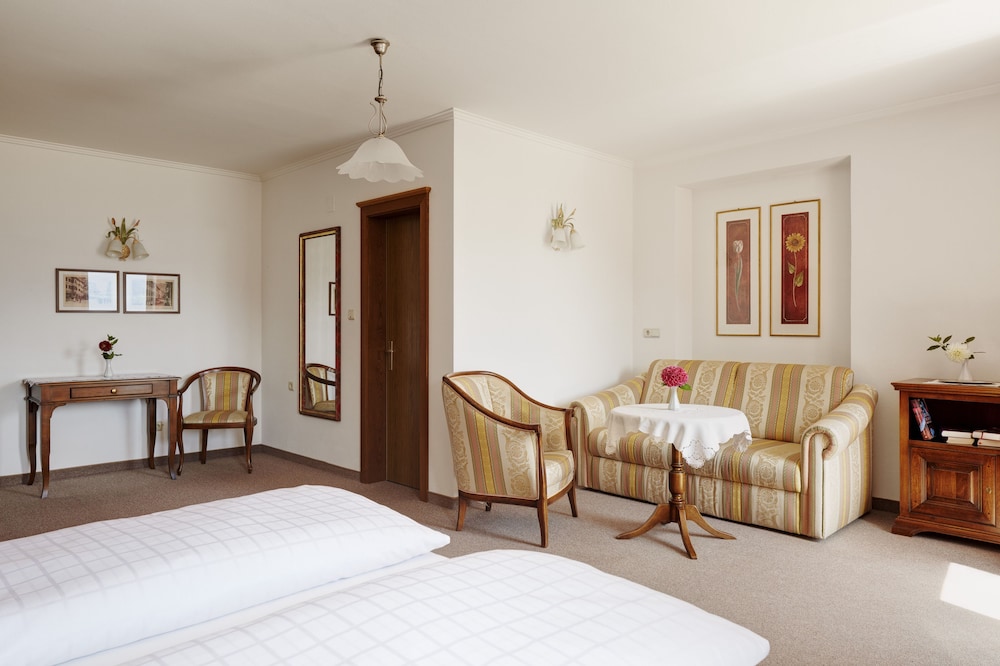 Junior Suite, Terrace, Vineyard View