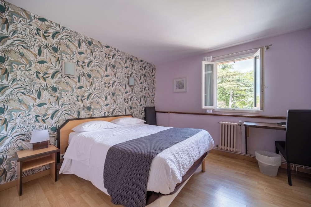 Standard Double Room photo 3