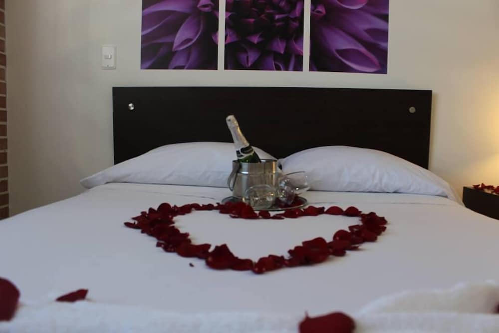 Single Room photo 2