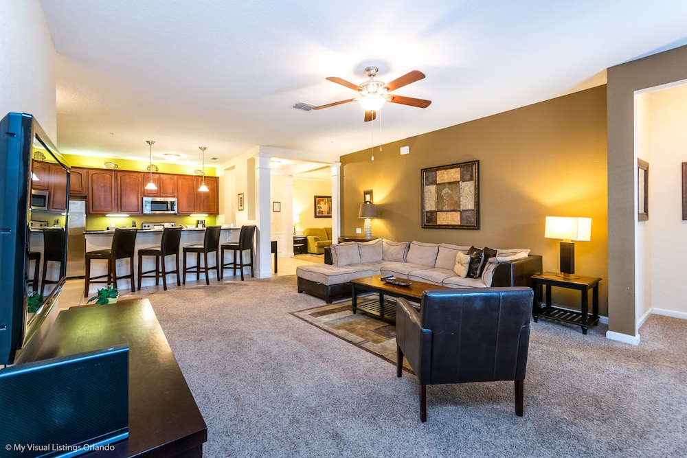 Condo, 2 Bedrooms