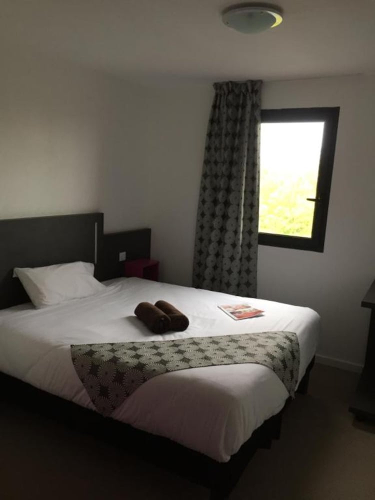 Standard Room, 1 Double Bed - Photo 11