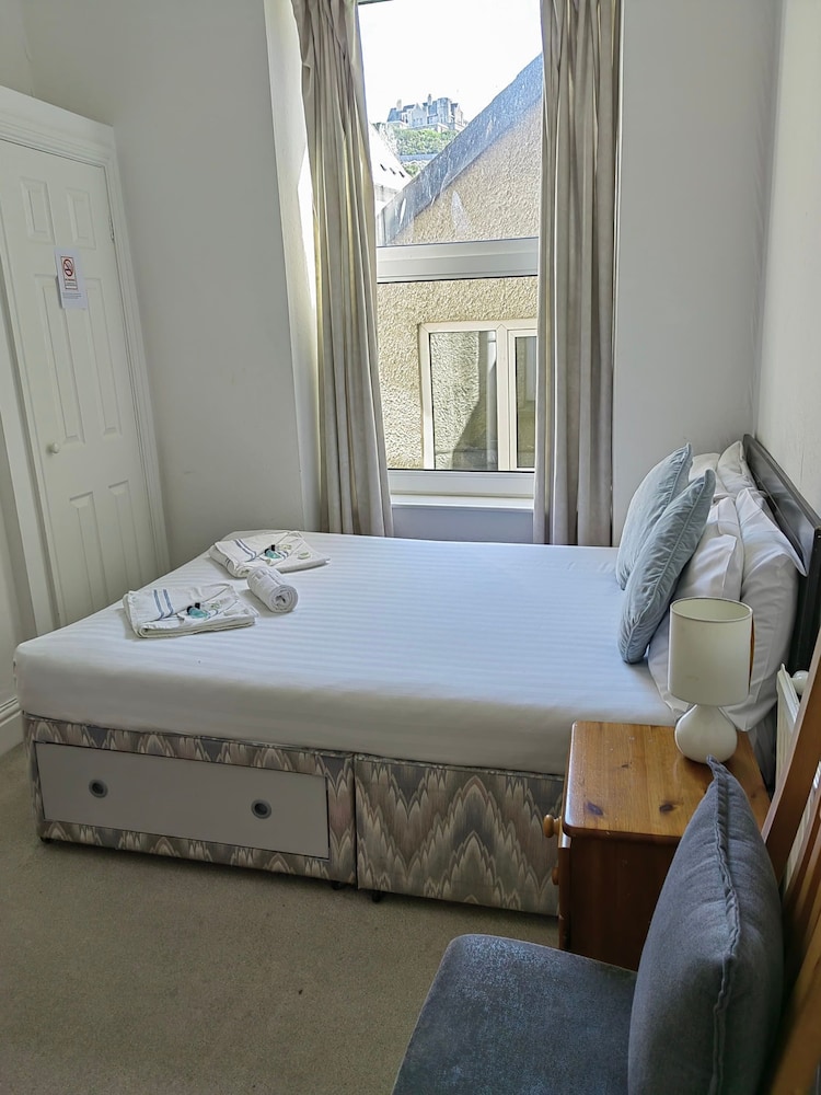 Double Room, Shared Bathroom photo 3