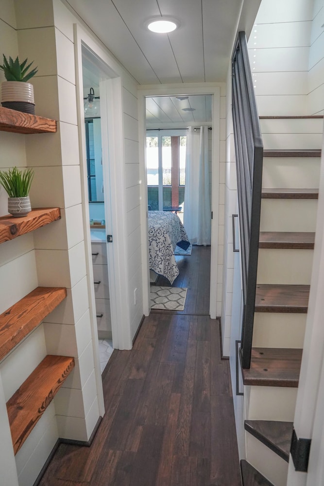 Deluxe Cabin, 2 Bedrooms, Pets Allowed