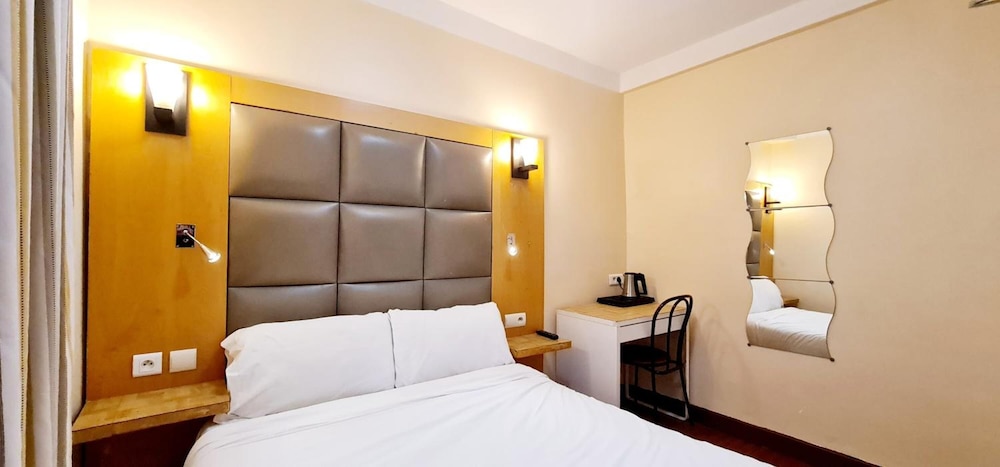 Standard Double Room, 1 Queen Bed photo 2