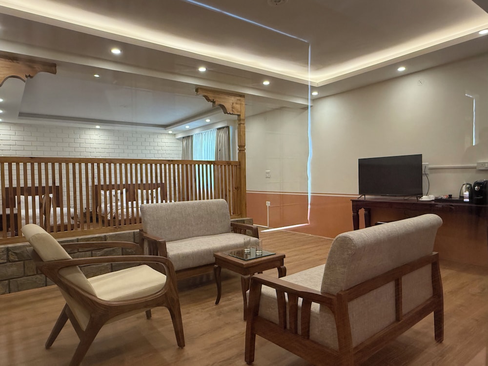 Family Room photo 2