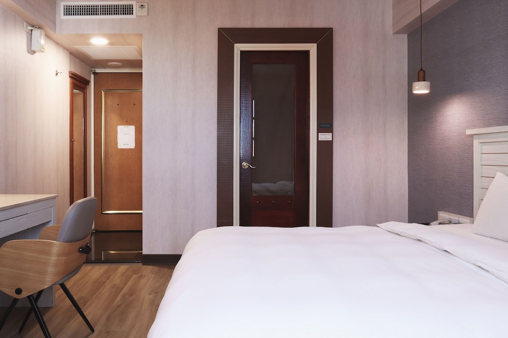 Business Double Room photo 3