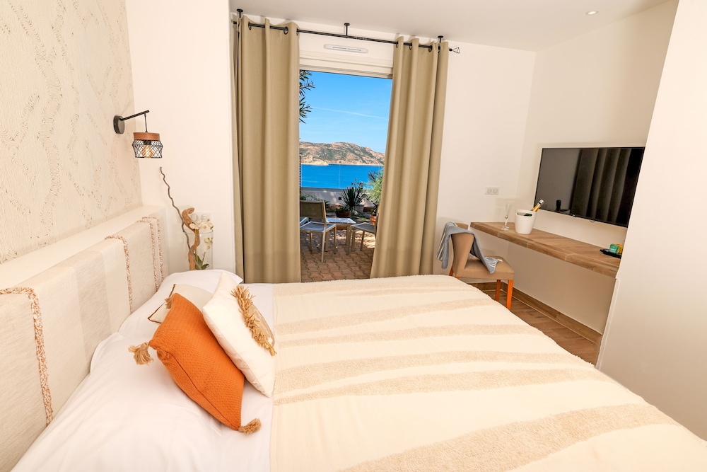Panoramic Double Room, Balcony, Sea View - Photo 15
