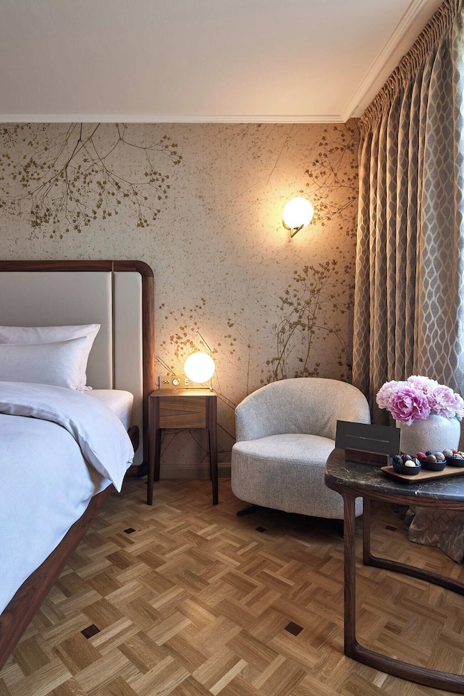 Room (Preferred) photo 1