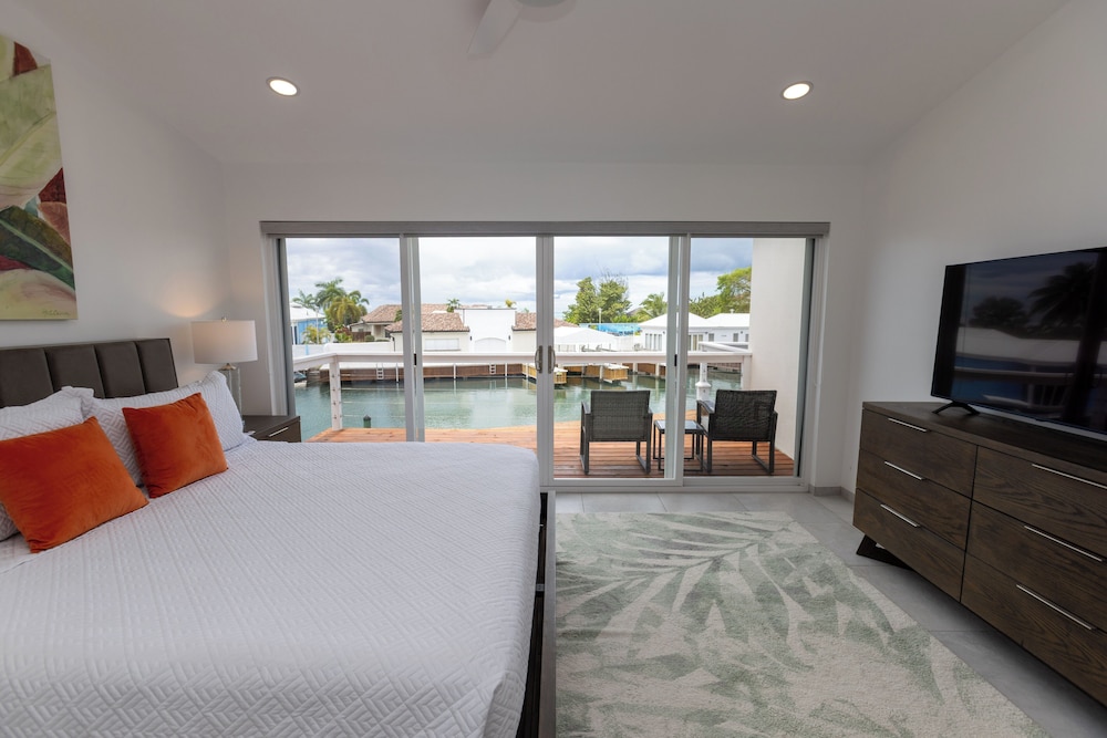 Luxury Townhome, Villa 247B photo 3