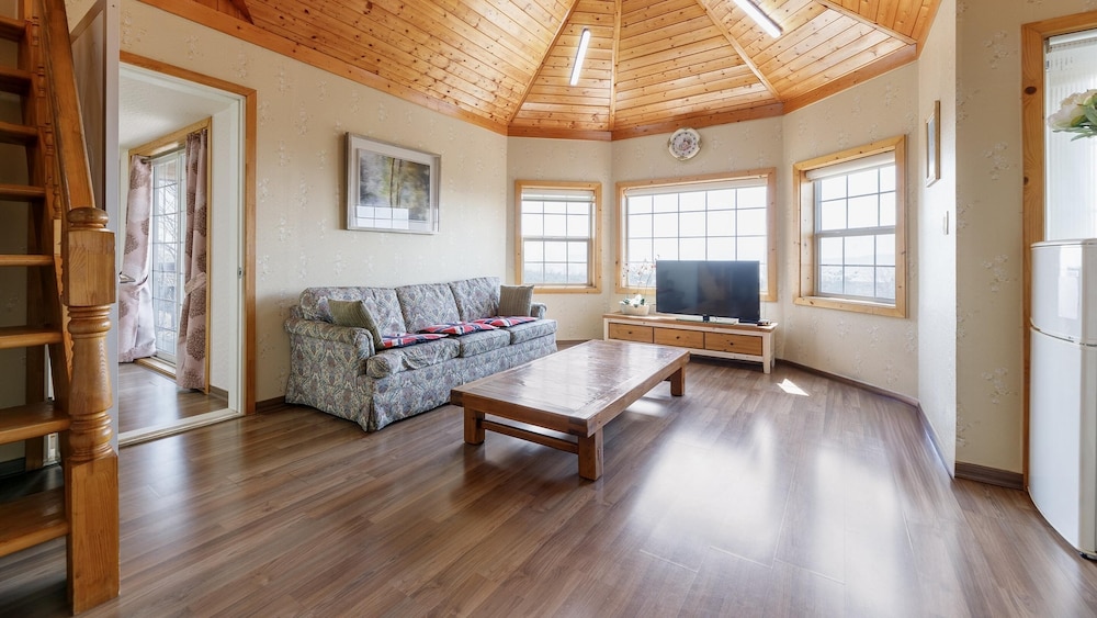 Basic Room, 2 Bedrooms (Haedoti)