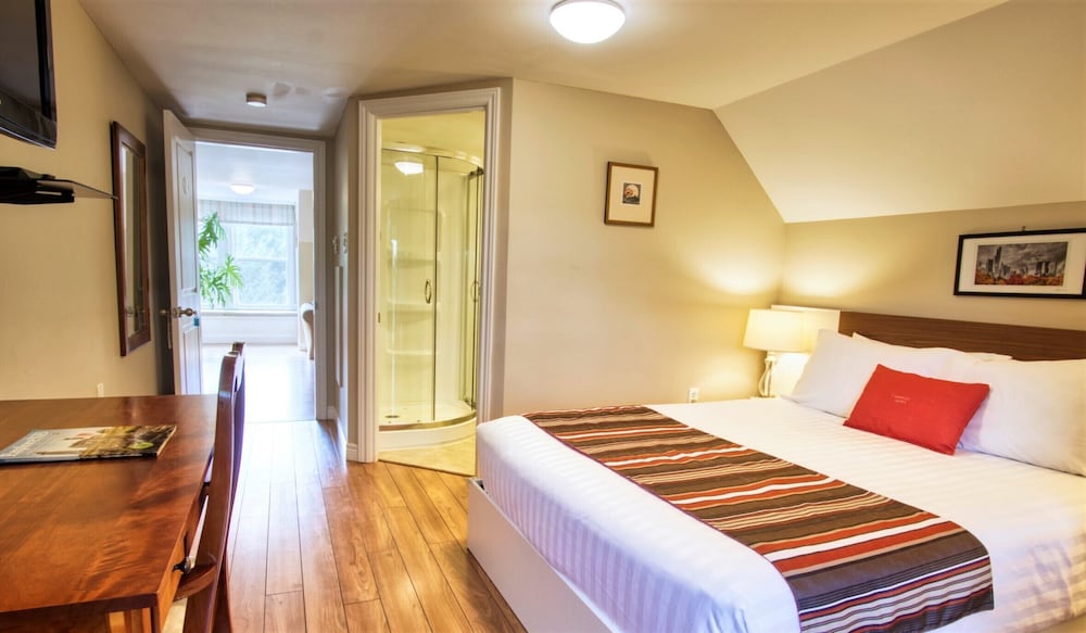 Derry - Third Floor