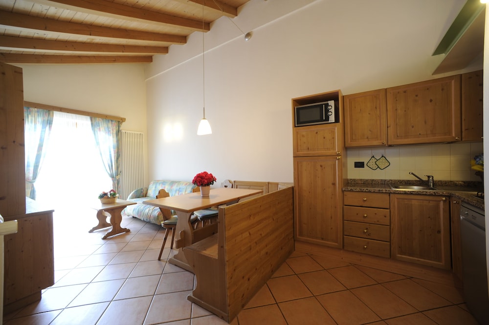Apartment, 1 Bedroom (6pax) photo 3