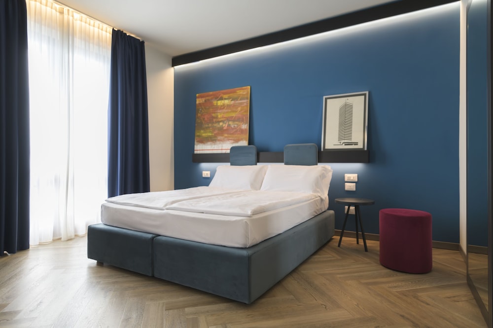 Deluxe Double Room, Balcony, Lake View photo 1