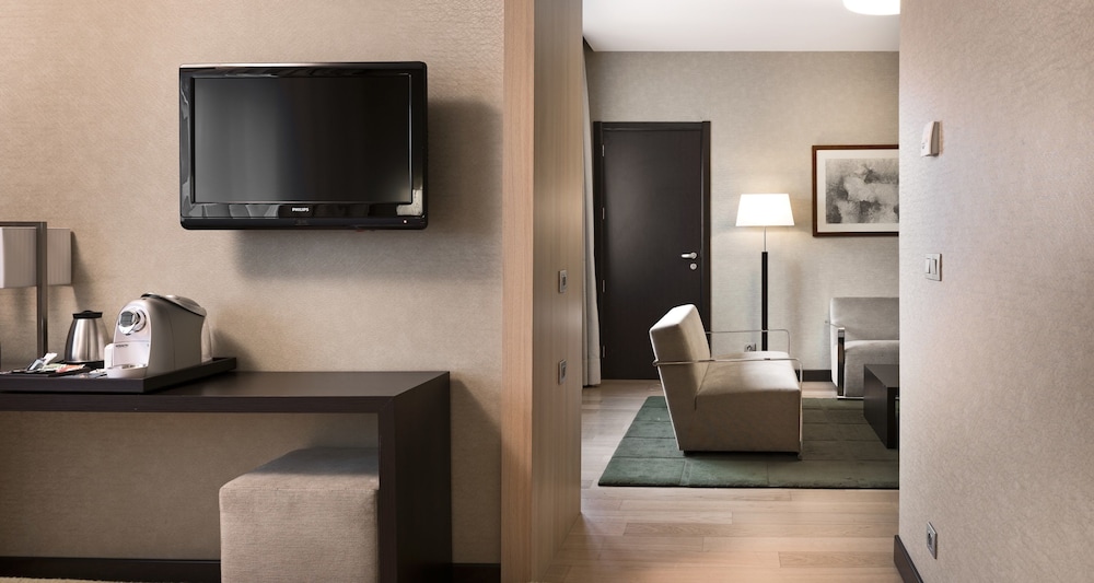 Junior Suite (Extra Bed 3 Adults) photo 2