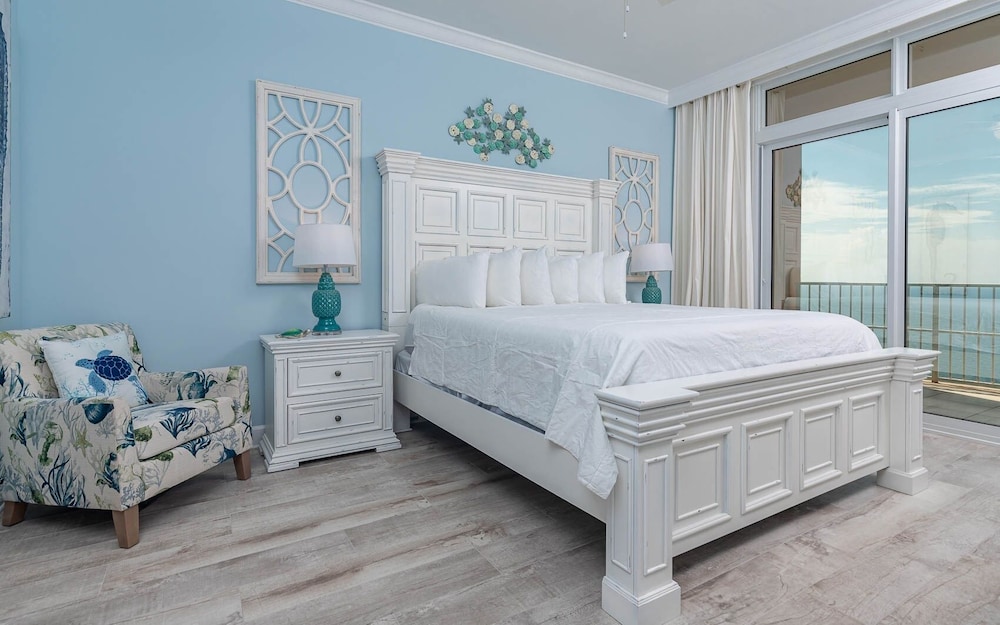 Condo, 4 Bedrooms