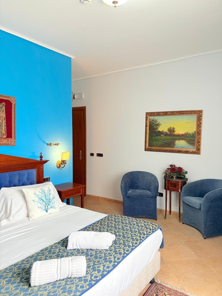 Deluxe Double Room - Photo 4