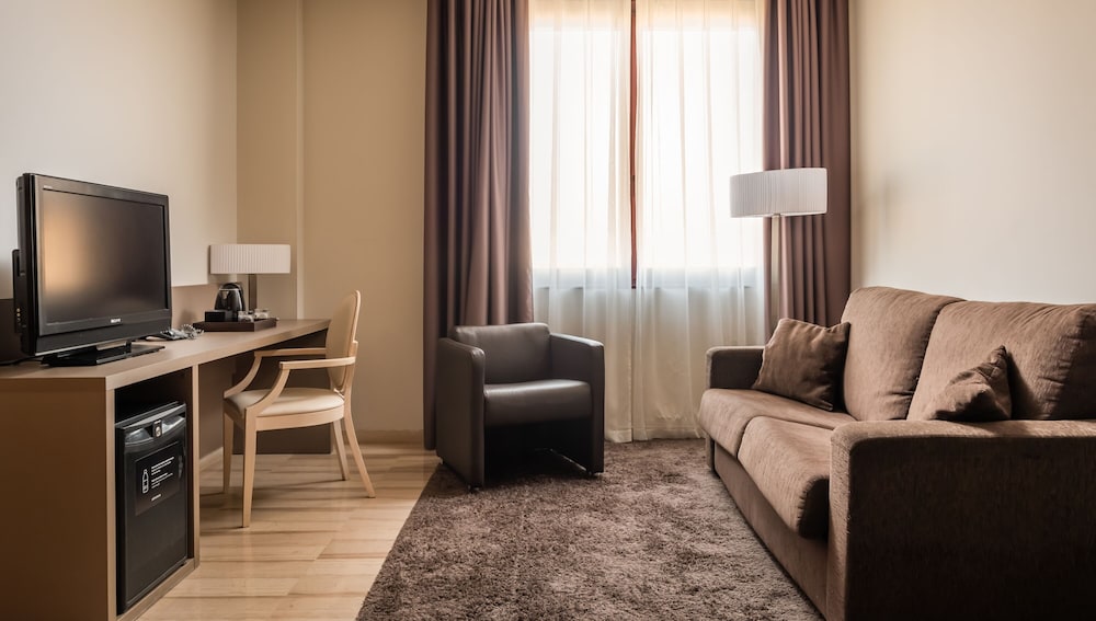Suite, 1 Queen Bed