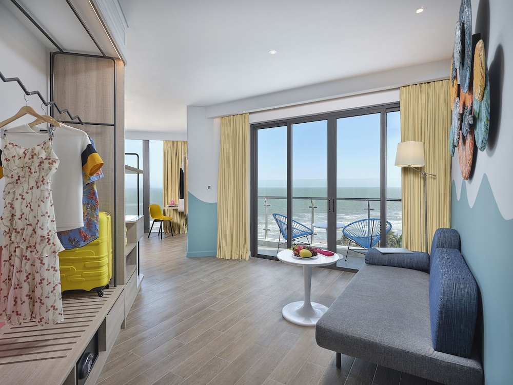 Family Room, Multiple Beds, Balcony (Premium) - Photo 8