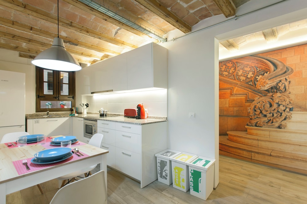 Deluxe Apartment, City View photo 2