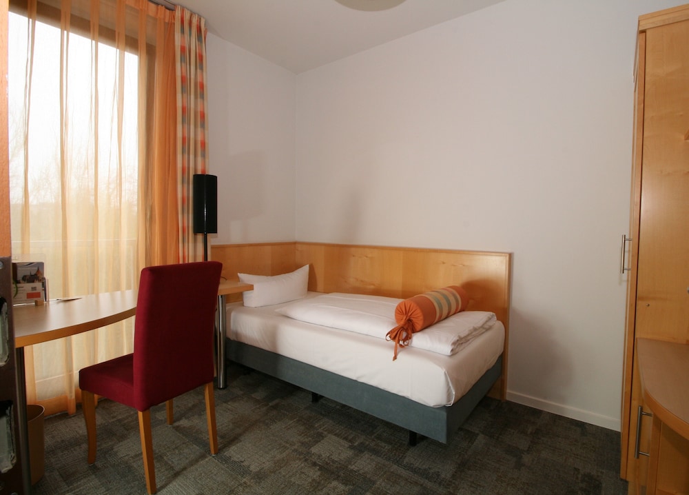 Single Room photo 1