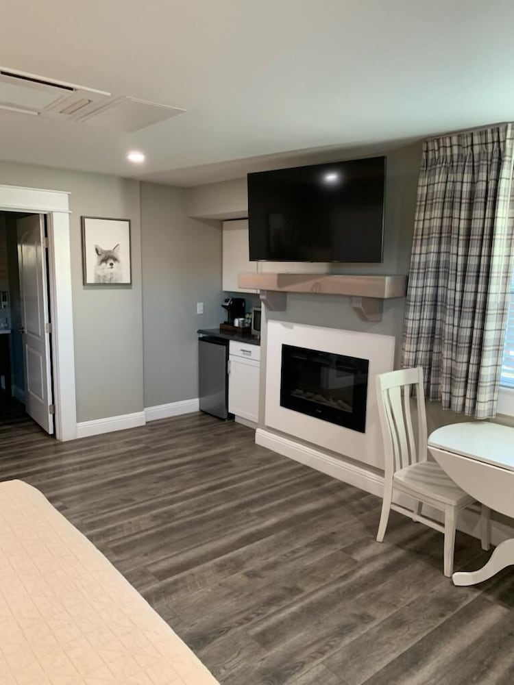 Deluxe Single Room photo 3