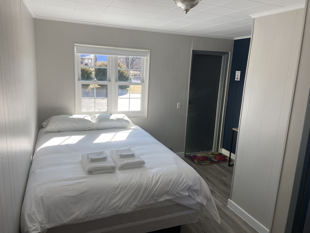 Business Double Room, 1 Queen Bed, Non Smoking photo 1