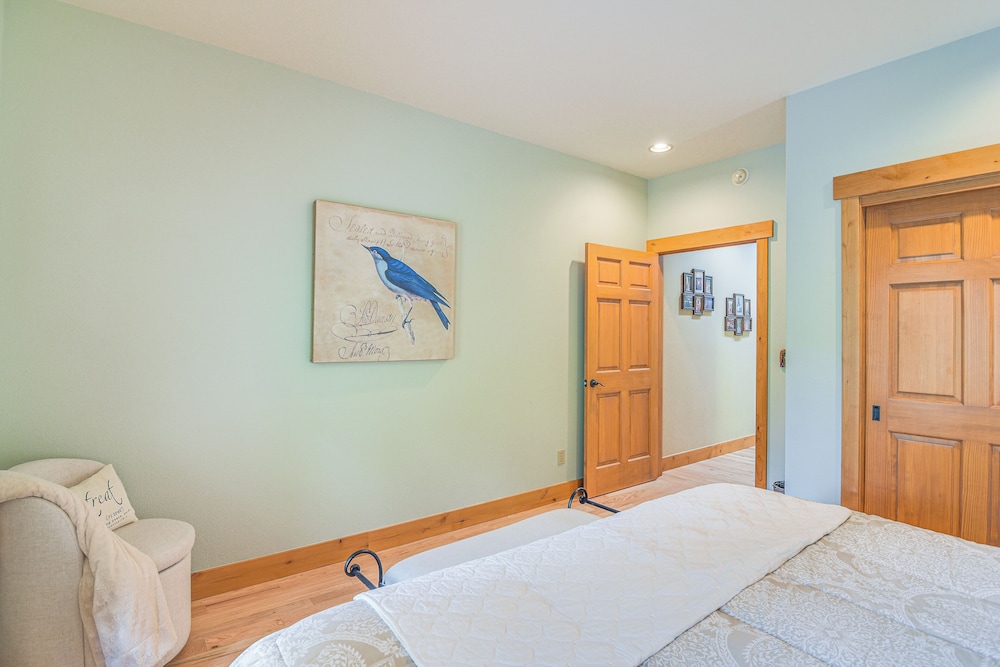 House (4 Bedrooms) photo 2