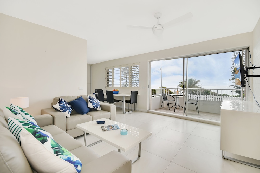 Panoramic Apartment, 2 Bedrooms, Ocean View photo 2