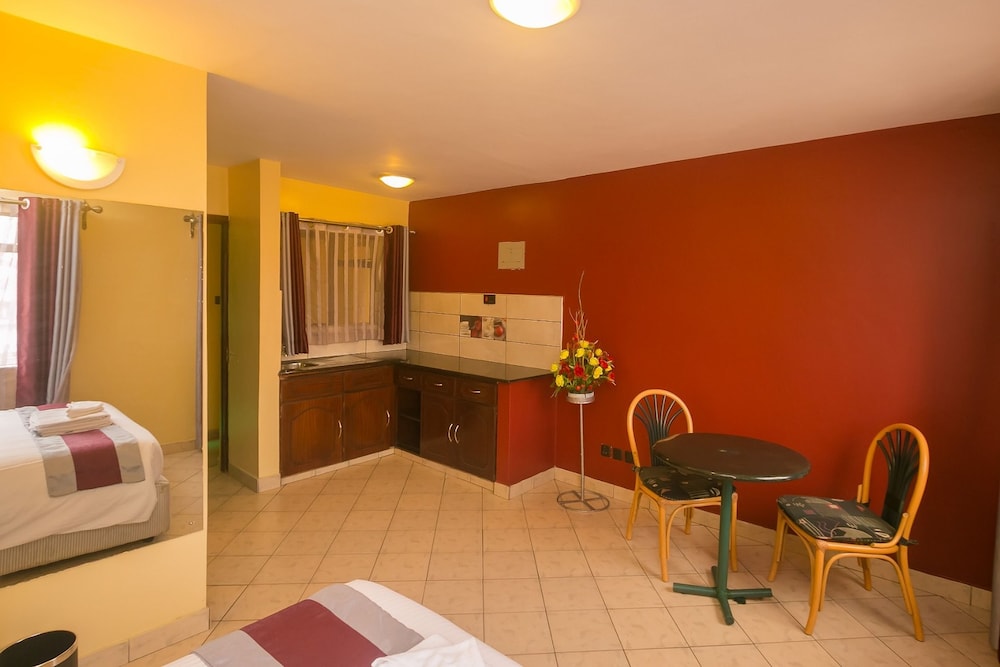 Deluxe Double Room - Photo 22