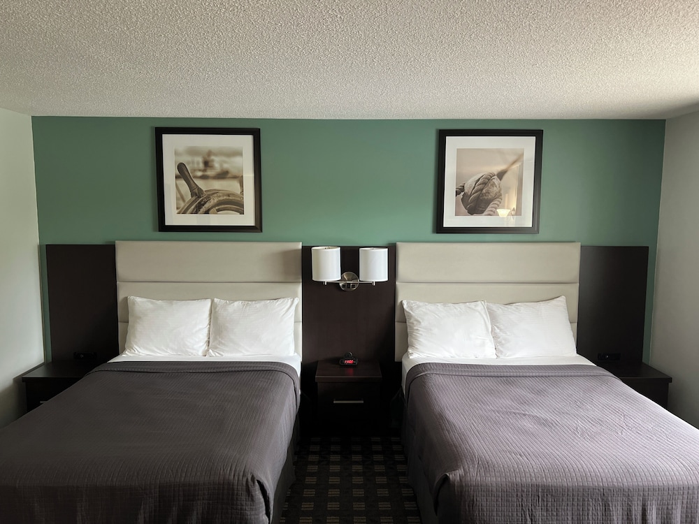 Suite, 2 Double Beds, Kitchen photo 3