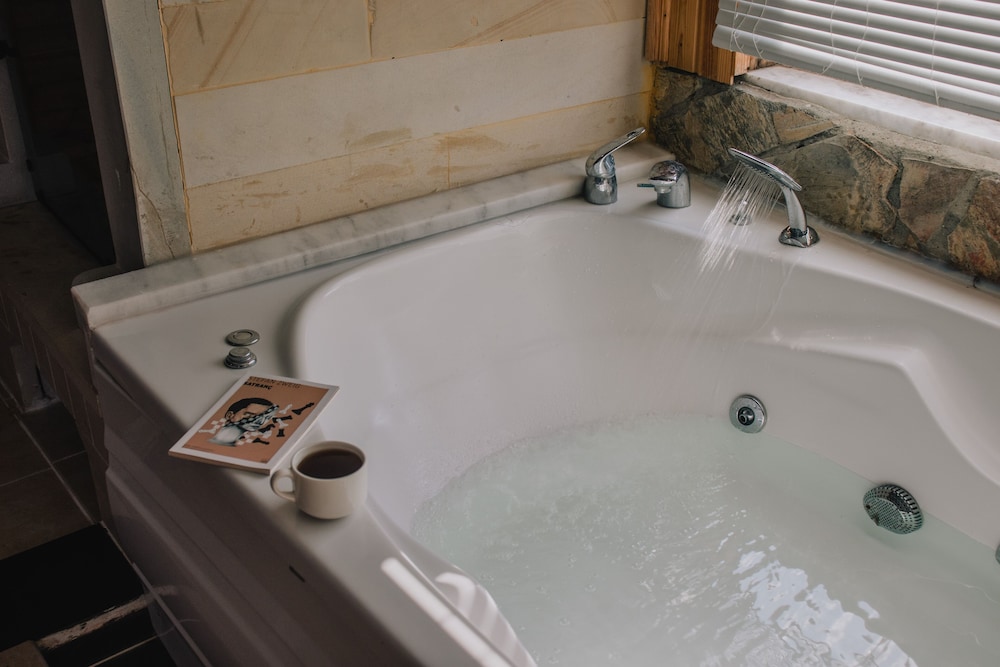 Jakuzili Junior Suite photo 2