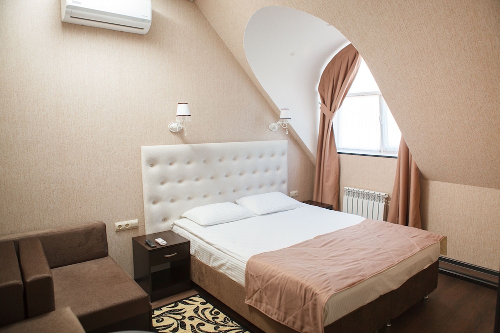 Standard Double or Twin Room photo 1