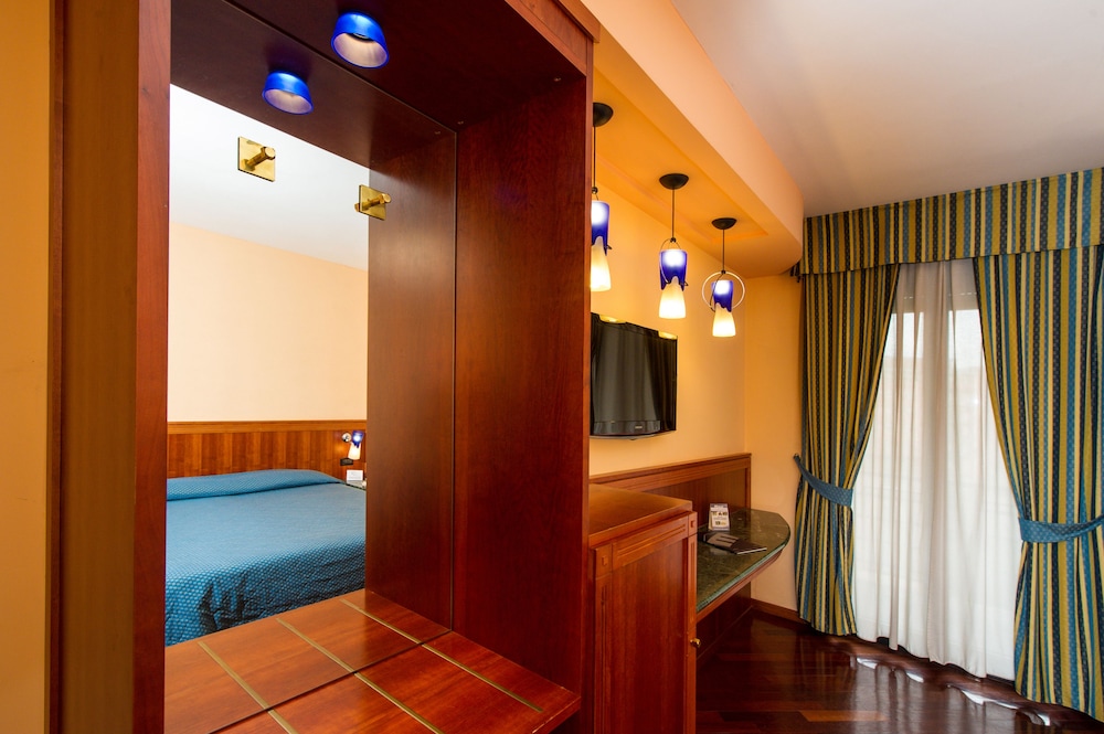 Classic Single Room