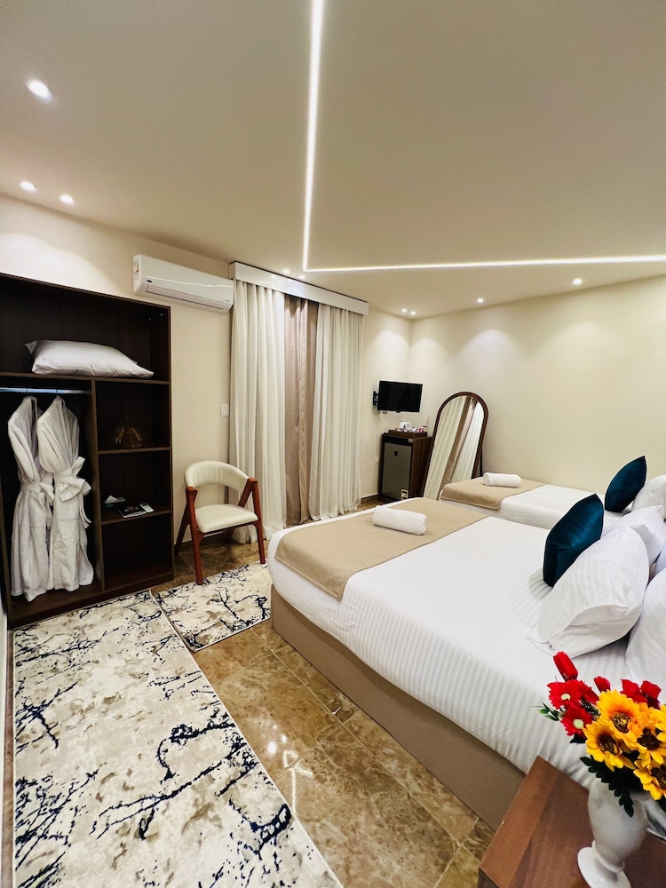 Premier Room