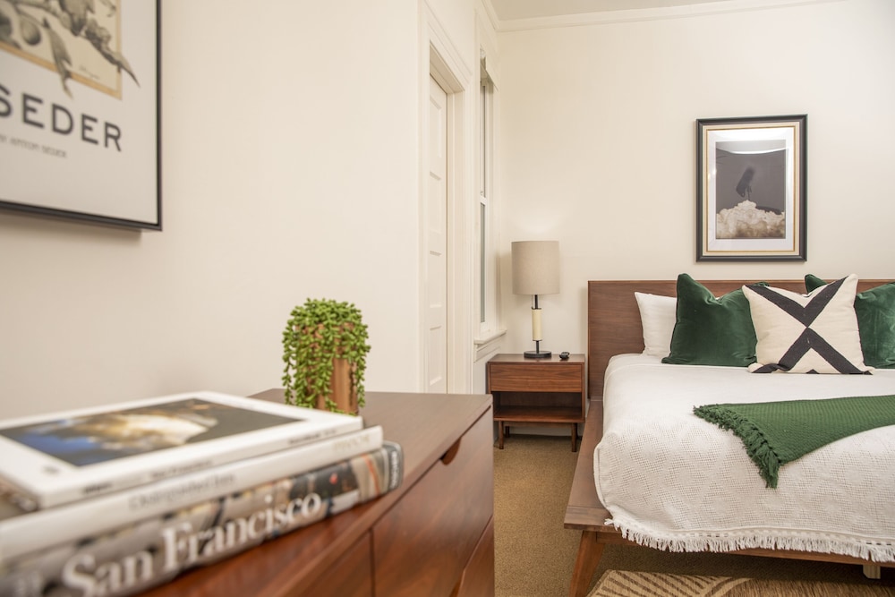 Superior Double Room, Ensuite - Photo 4