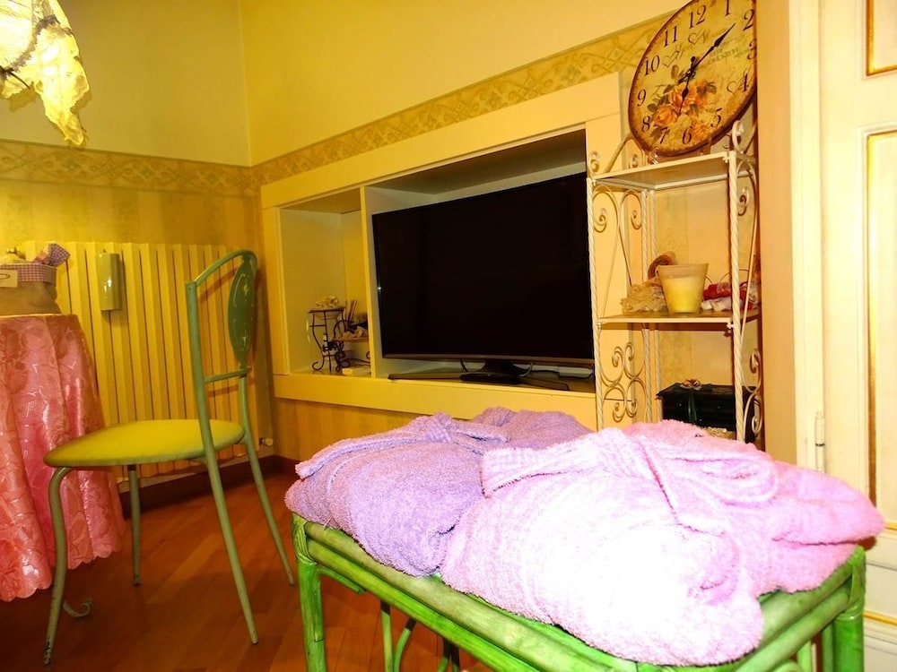 Deluxe Triple Room, Balcony photo 2