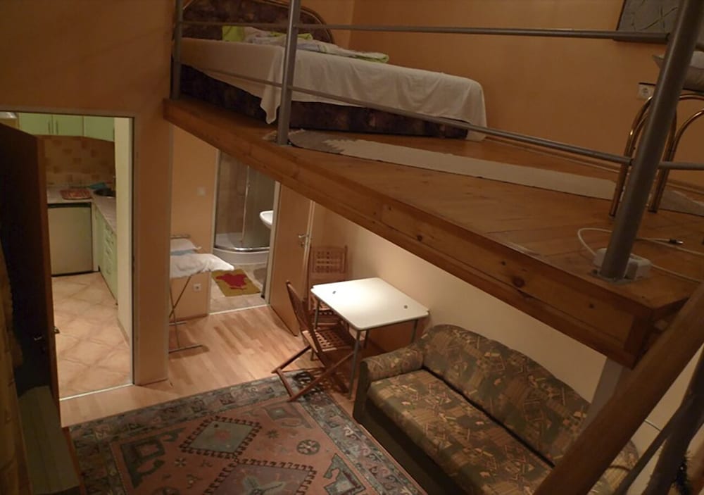 One Bedroom Apartment with Mezzanine for 4 Persons, Non Smoking