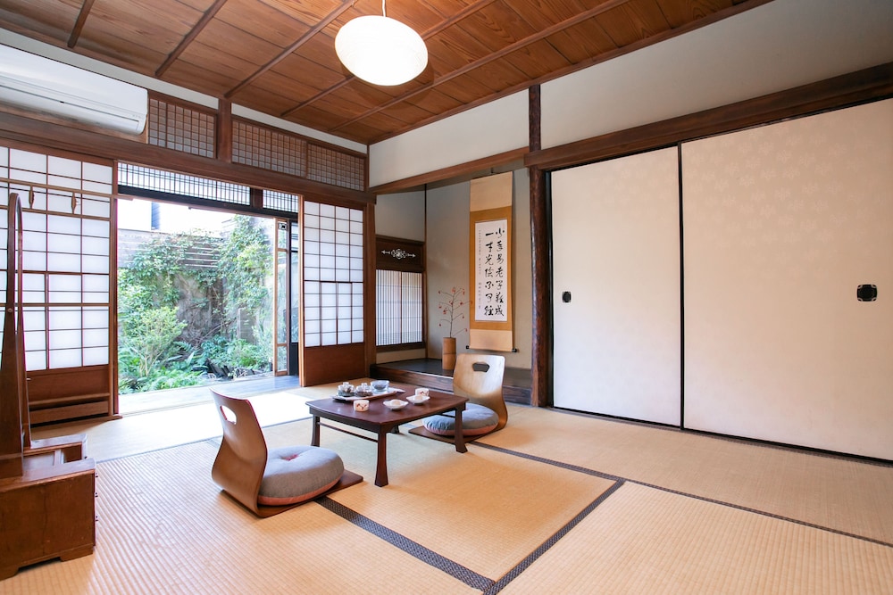 Traditional Twin Room photo 2