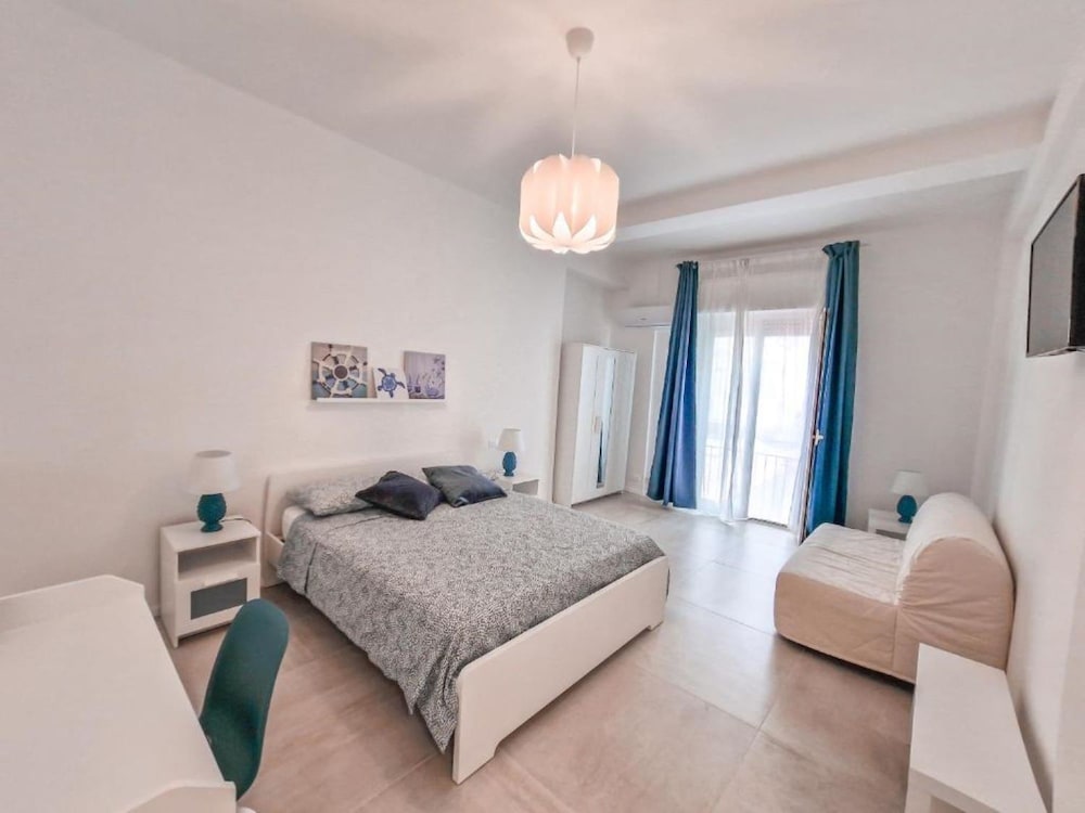 Apartment, Smoking