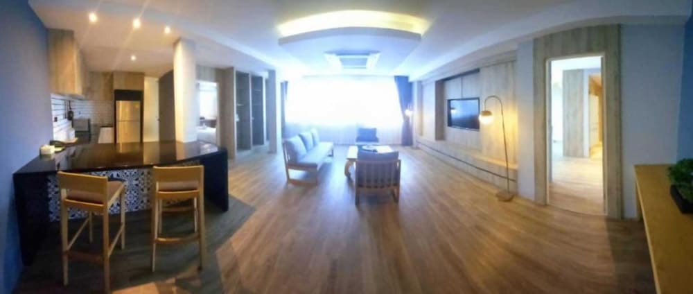 Family Two Bedroom Front Lake View