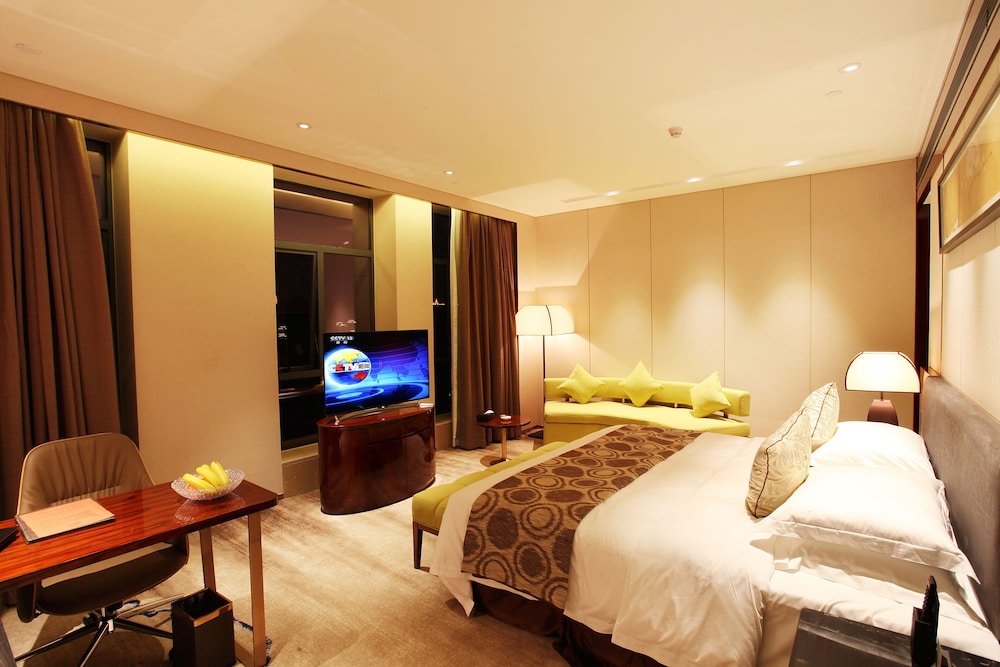 Efficiency, Executive Room, 1 King Bed, Smoking photo 2