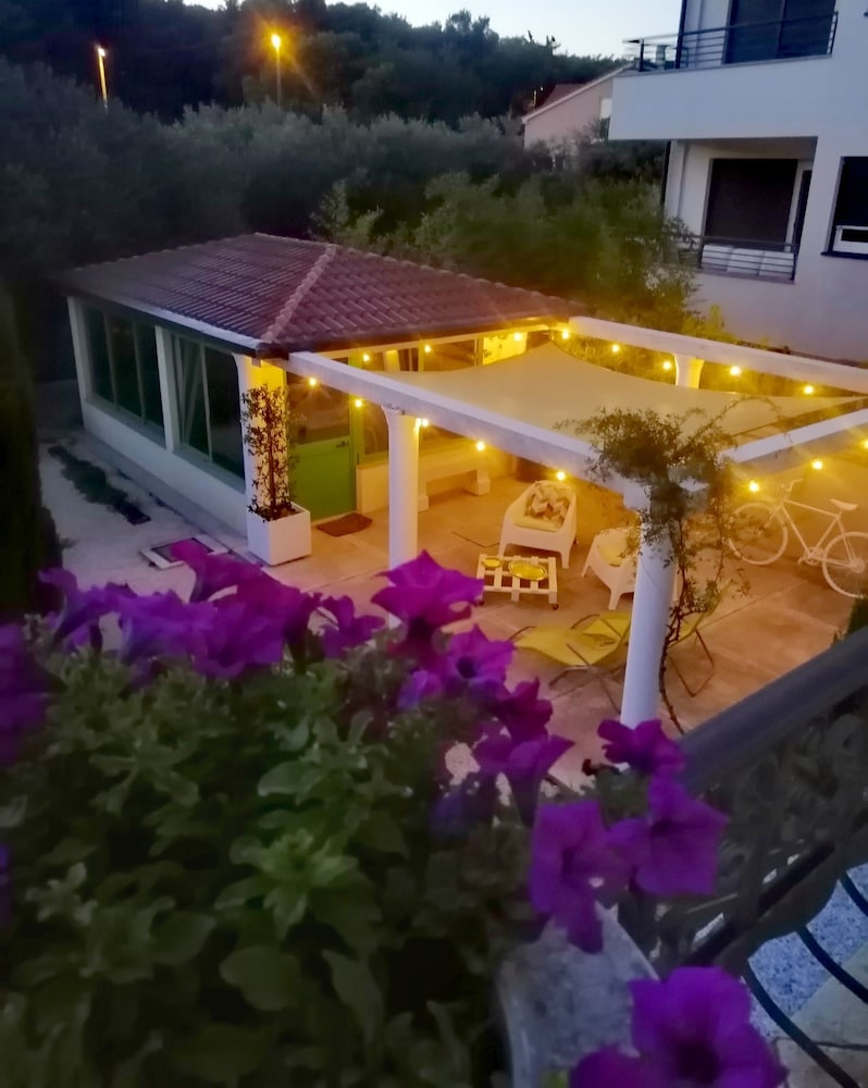 One Bedroom Apartment for 3 people - Photo 9