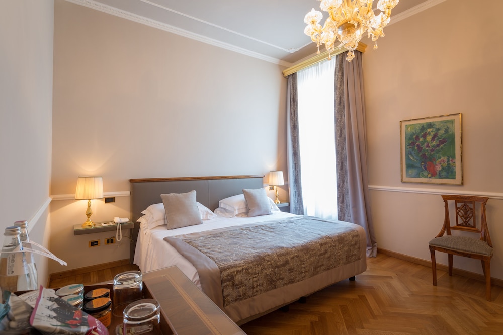 Double Room, Sea View - Photo 3