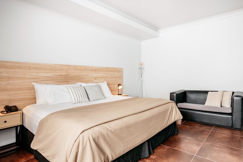 Superior Studio Suite photo 3