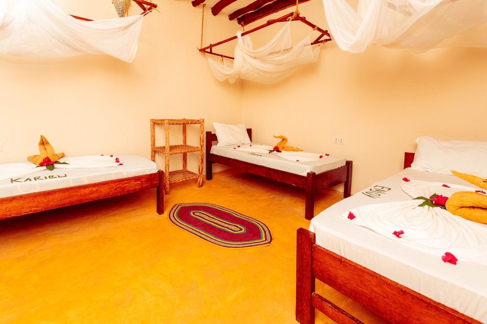 Triple Room - Photo 6