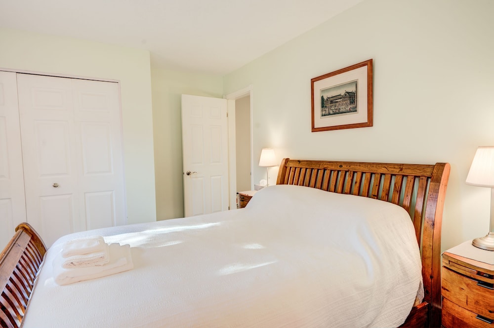 Room, 1 Queen Bed, Ensuite photo 3