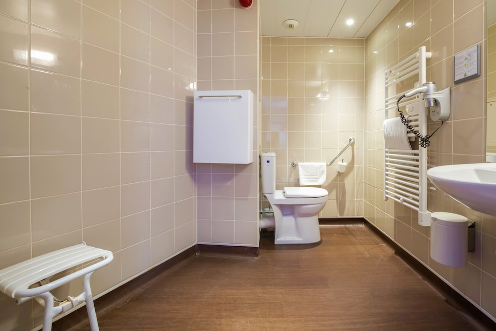 Superior Room, Accessible photo 3