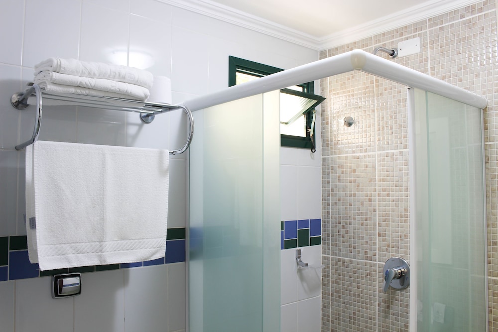 Deluxe Suite - Photo 7